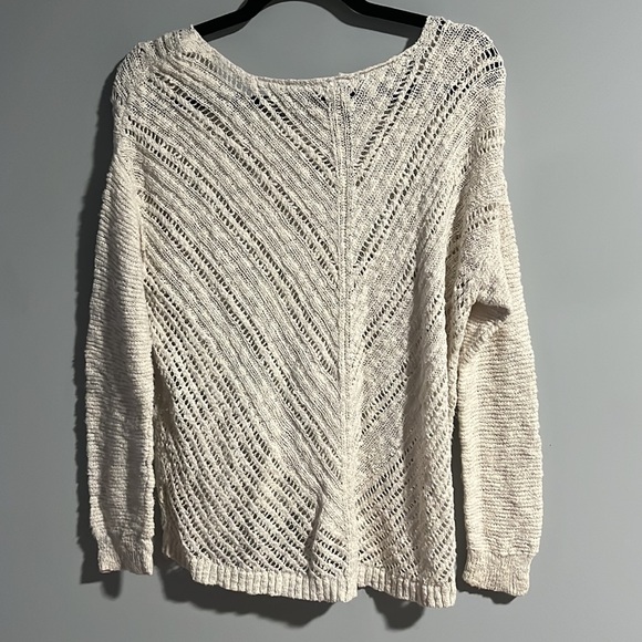 American Eagle Cream Knit Sweater - Picture 3 of 4